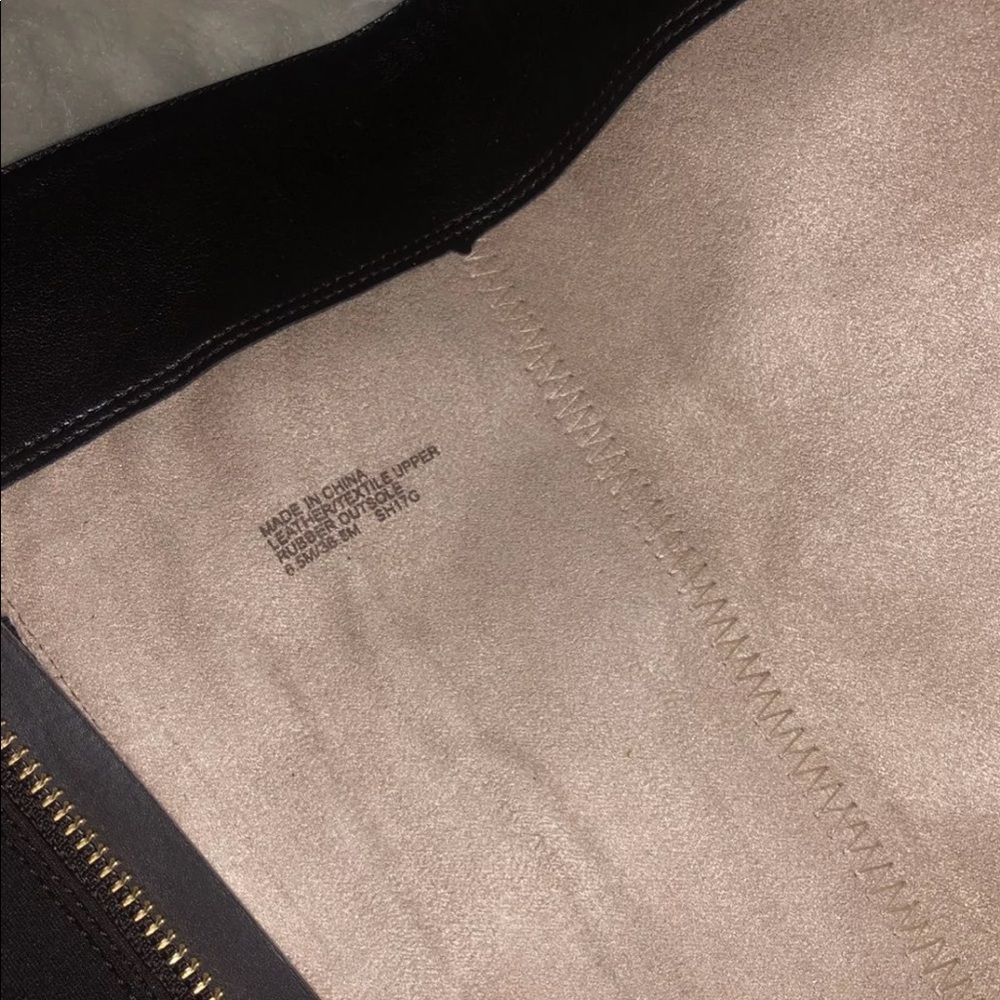 AUTHENTIC Micheal Kors Rain Boots - Picture 5 of 6